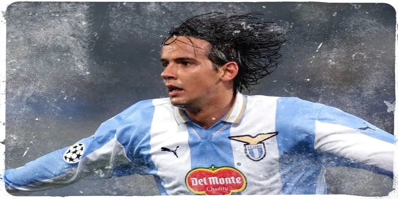 Simone Inzaghi - Nhà Cầm Quân Với Những Chiến Lược Đột Phá 1 Simone Inzaghi gắn bó với bóng đá từ nhỏ