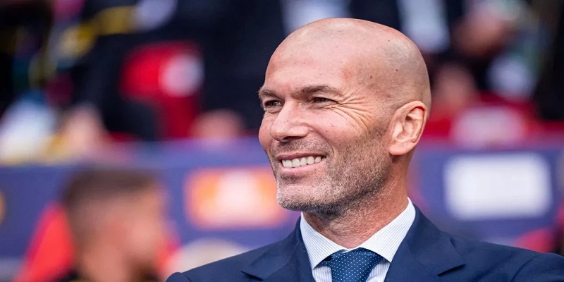 Zinedine Zidane - Huyền thoại khó quên của bóng đá đương đại